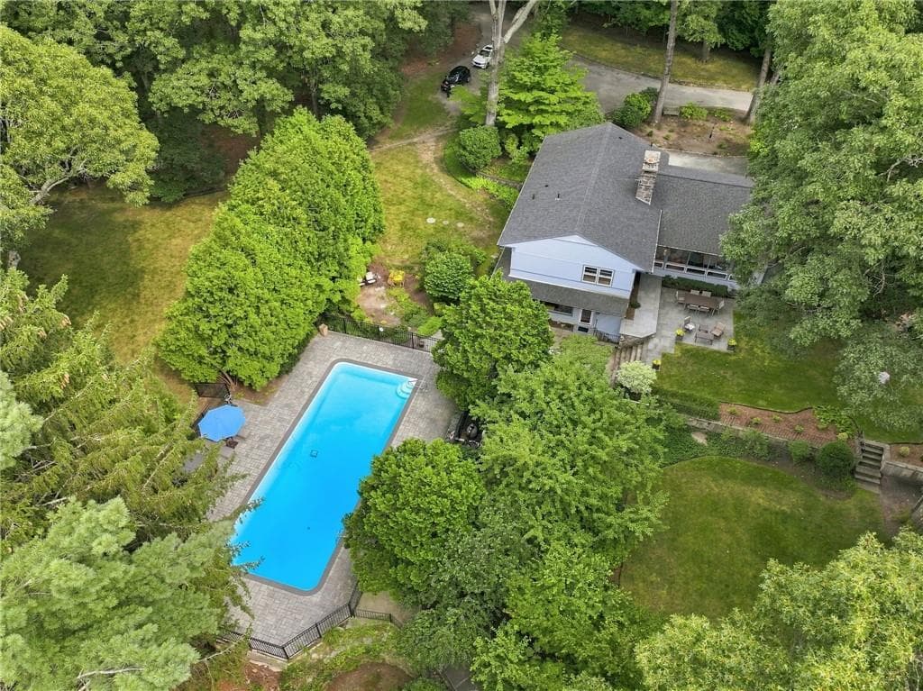 Single Family Residence at 275 Forge Road, North Kingstown, photo 6 of 43