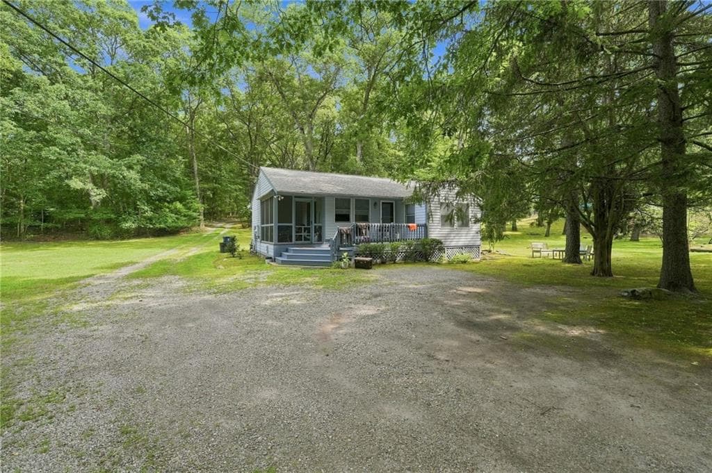 Single Family Residence at 275 Forge Road, North Kingstown, photo 9 of 43