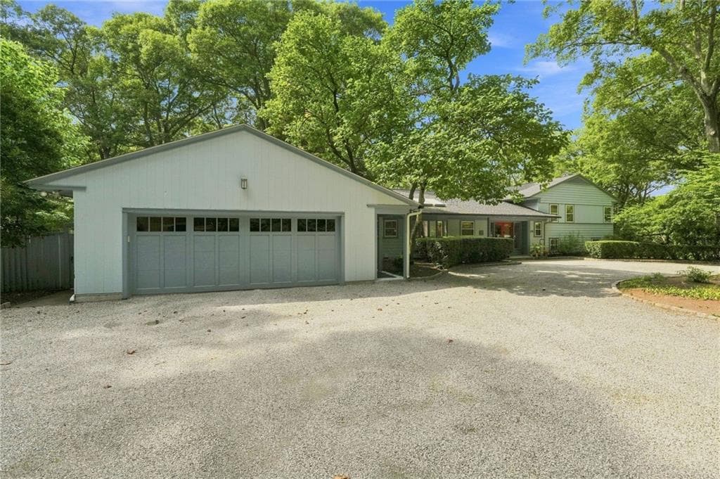 Single Family Residence at 275 Forge Road, North Kingstown, photo 10 of 43