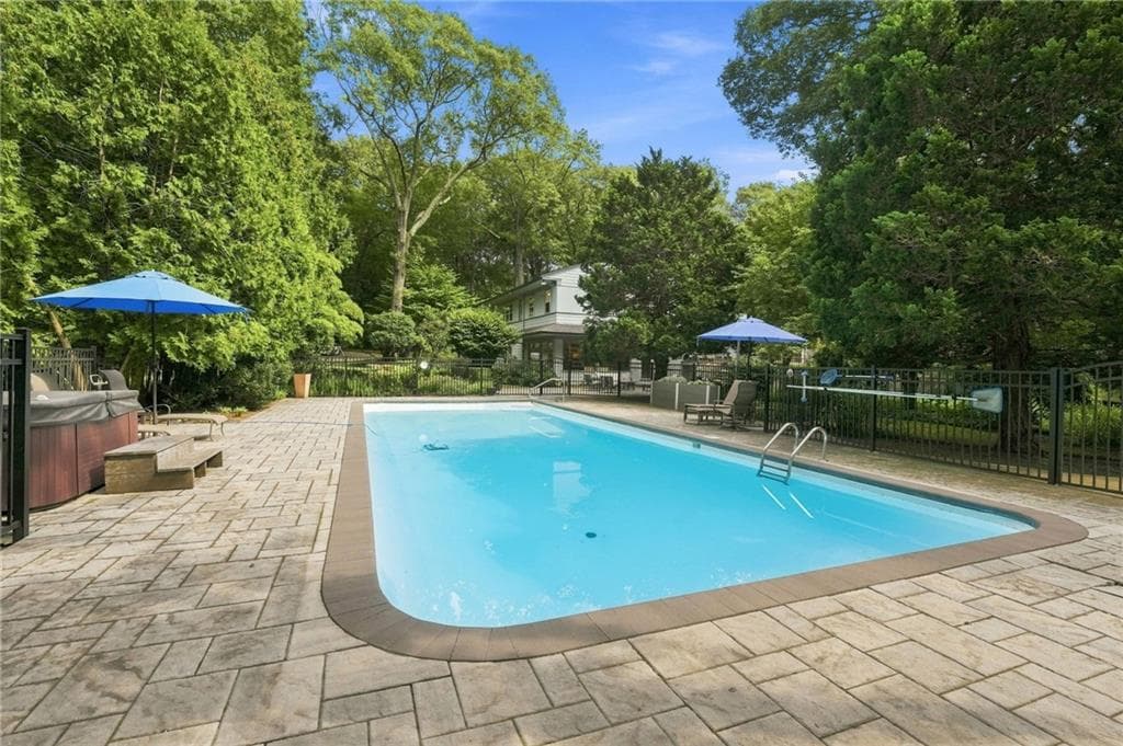 Single Family Residence at 275 Forge Road, North Kingstown, photo 11 of 43