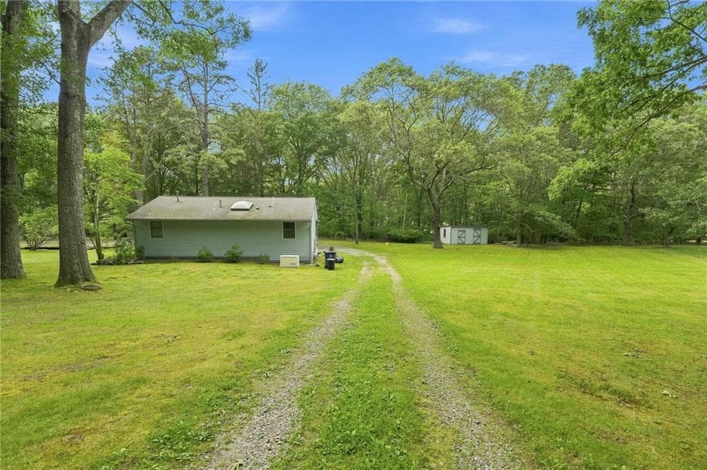 Single Family Residence at 275 Forge Road, North Kingstown, photo 8 of 43