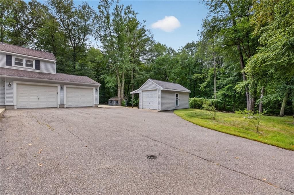 Single Family Residence at 797 Joslin Road, Burrillville, photo 3 of 50