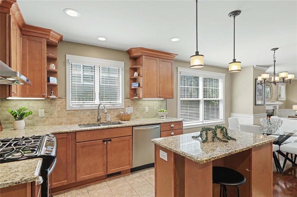 Condominium at 44 Taft Avenue, Providence, photo 13 of 48