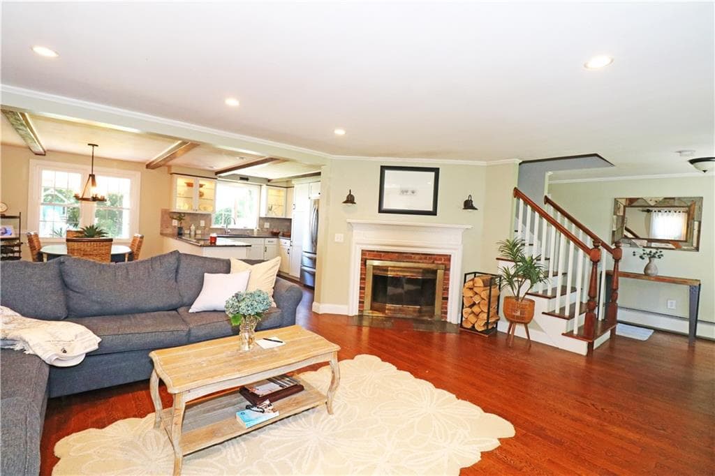 Single Family Residence at 5 North Drive, Middletown, photo 19 of 48