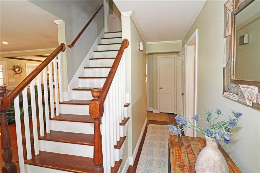 Single Family Residence at 5 North Drive, Middletown, photo 21 of 48