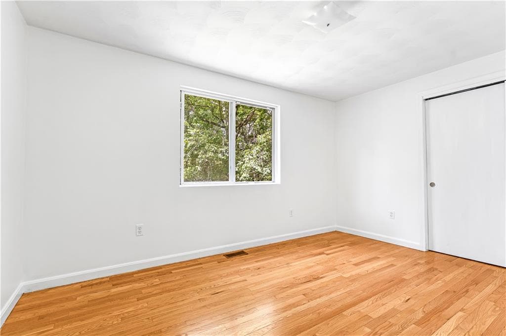 Single Family Residence at 107 Huckleberry Road, North Kingstown, photo 16 of 29