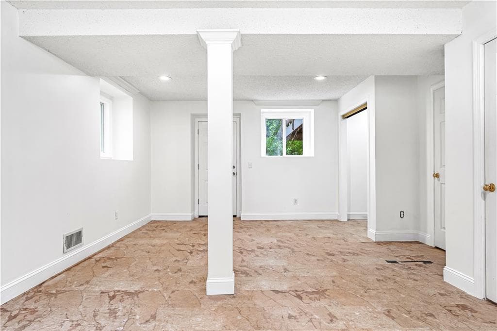 Single Family Residence at 107 Huckleberry Road, North Kingstown, photo 22 of 29