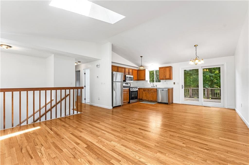 Single Family Residence at 107 Huckleberry Road, North Kingstown, photo 5 of 29