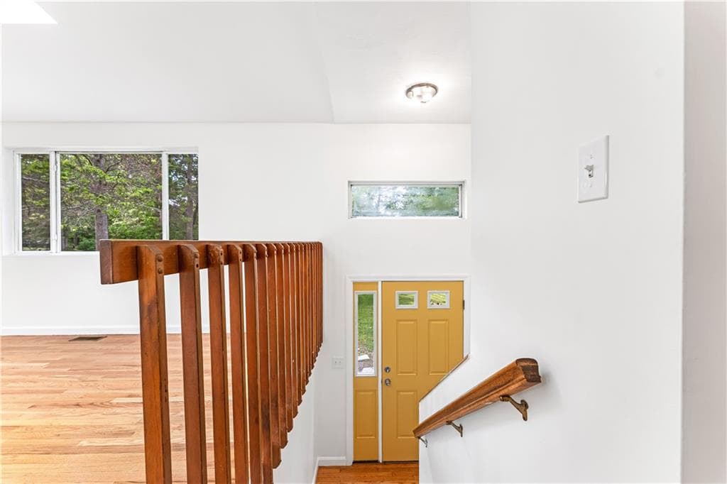Single Family Residence at 107 Huckleberry Road, North Kingstown, photo 4 of 29