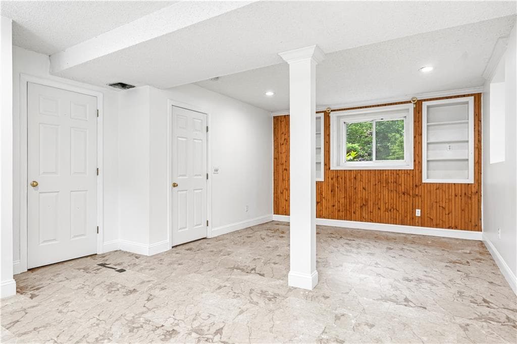 Single Family Residence at 107 Huckleberry Road, North Kingstown, photo 21 of 29