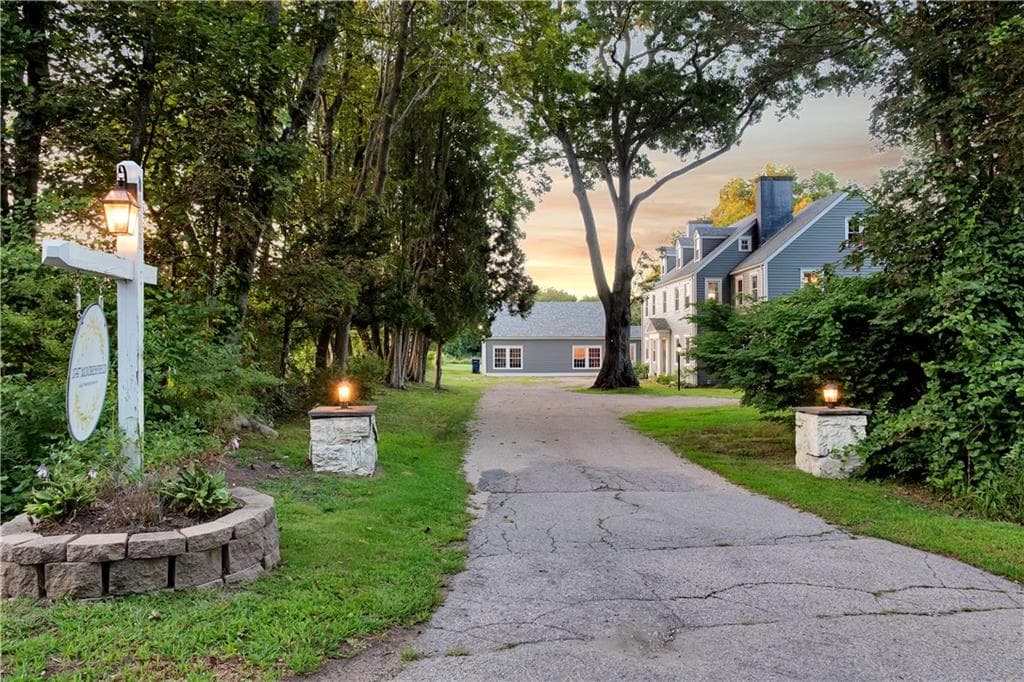 Single Family Residence at 1747 Mooresfield Road, South Kingstown, photo 3 of 50