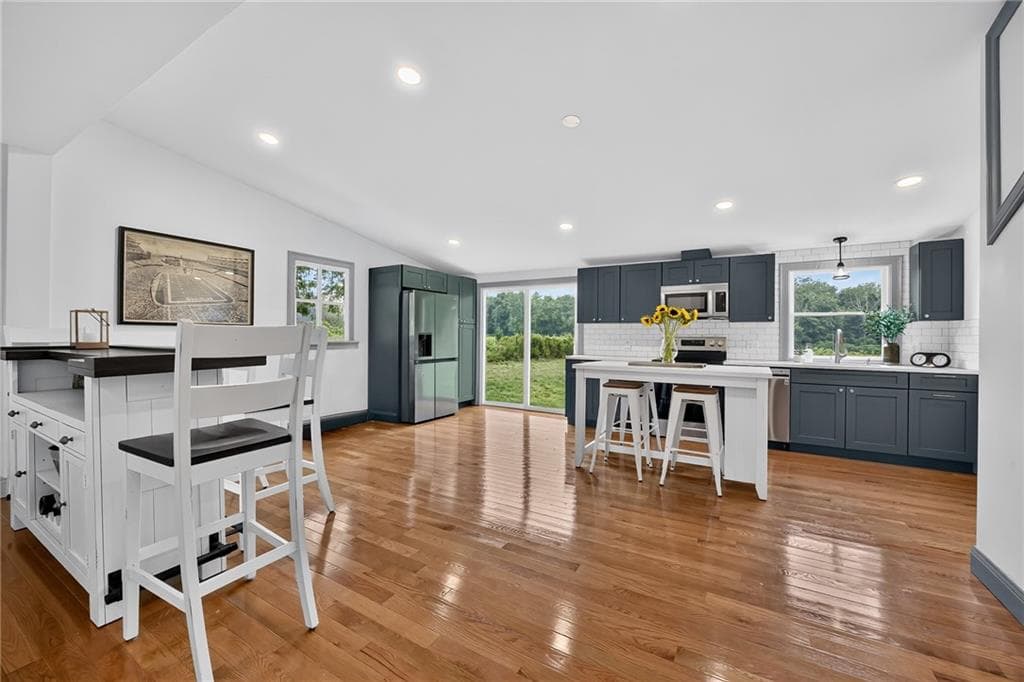 Single Family Residence at 1747 Mooresfield Road, South Kingstown, photo 33 of 50