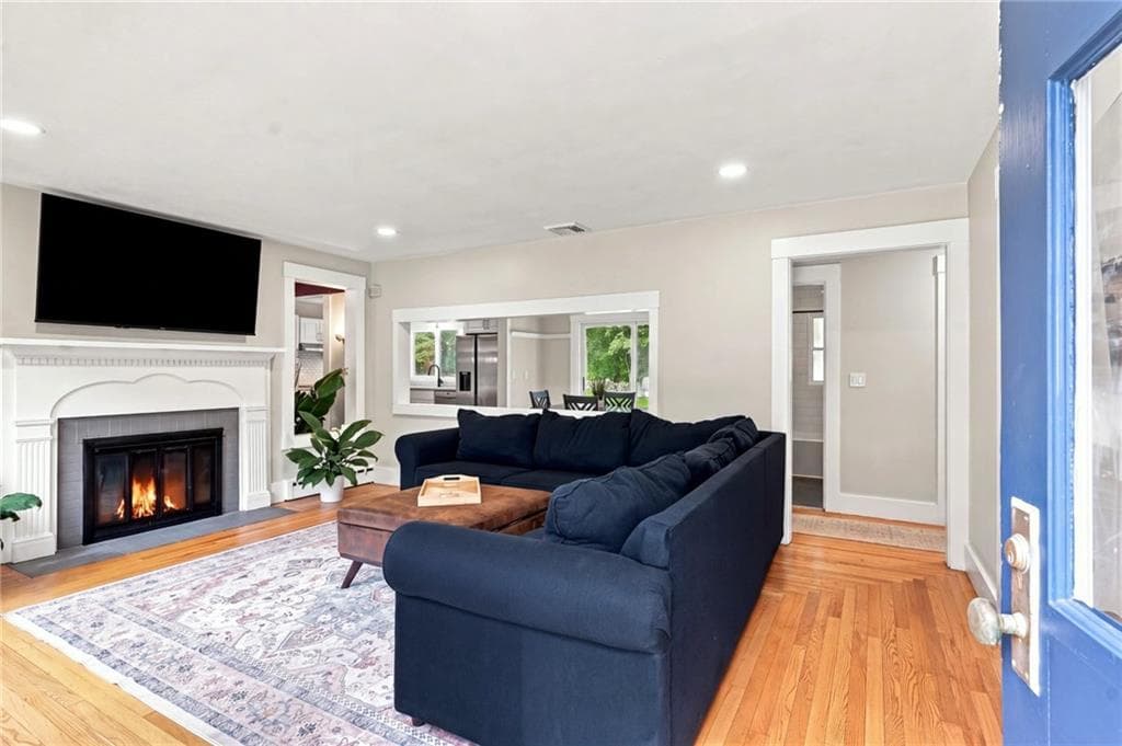 Single Family Residence at 110 Tower Hill Road, North Kingstown, photo 20 of 46