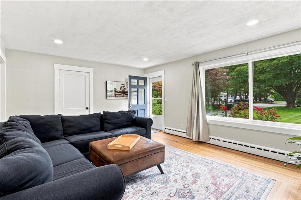 Single Family Residence at 110 Tower Hill Road, North Kingstown, photo 24 of 46