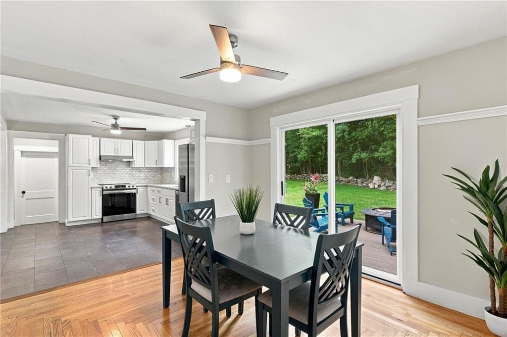 Single Family Residence at 110 Tower Hill Road, North Kingstown, photo 15 of 46