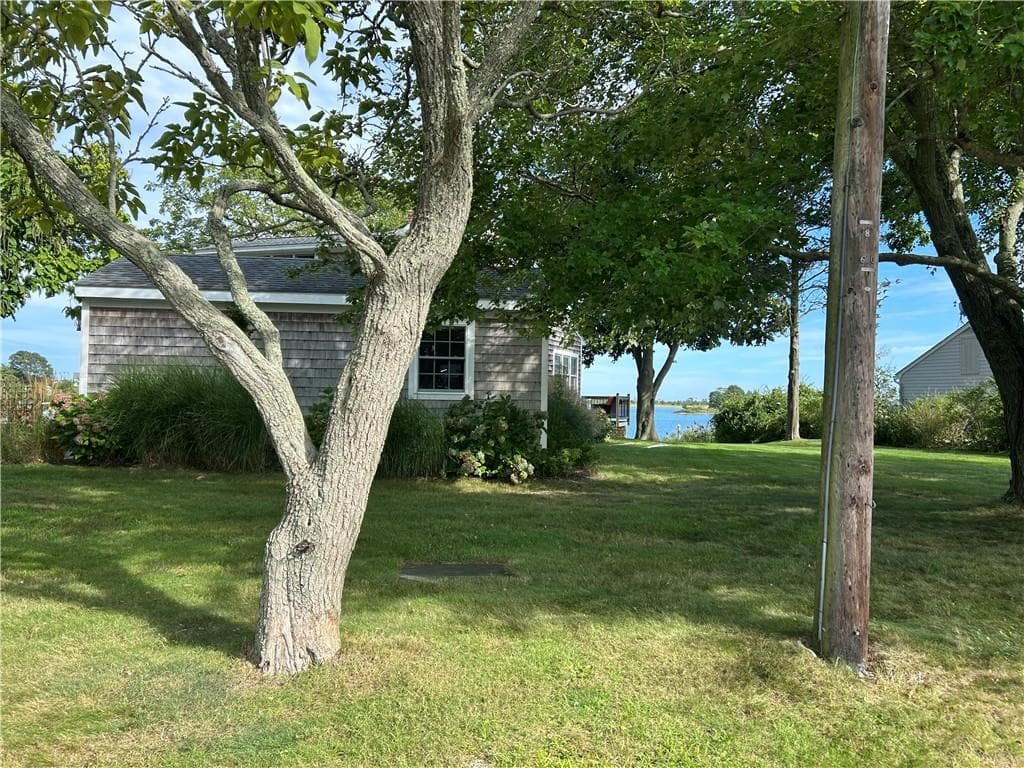 Single Family Residence at 12 Brightman Way, Westerly, photo 2 of 15