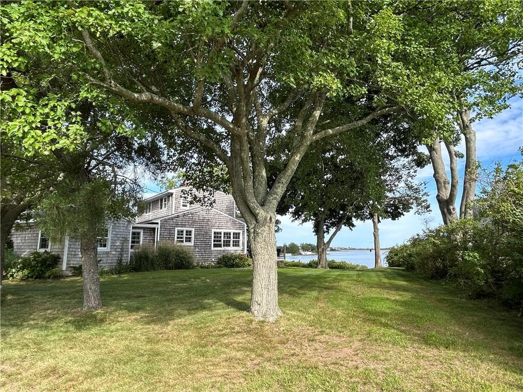 12 Brightman Way