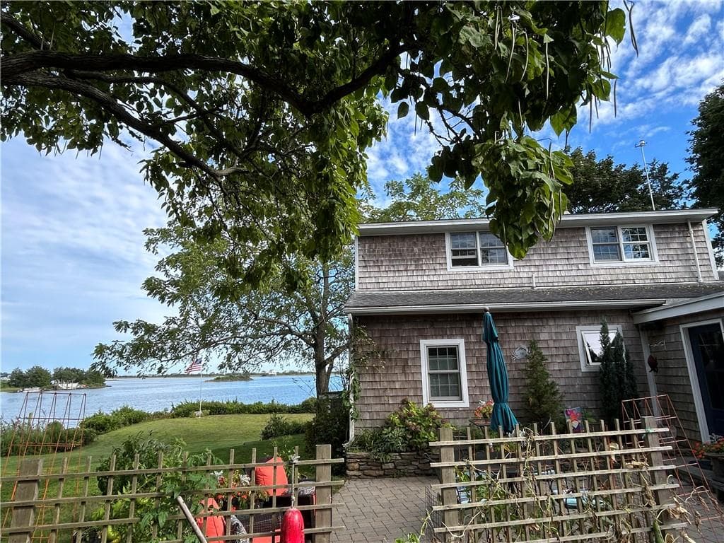 Single Family Residence at 12 Brightman Way, Westerly, photo 11 of 15