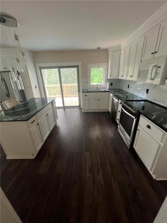 Condominium at 389 Sayles Avenue UNIT 1, Burrillville, photo 2 of 10