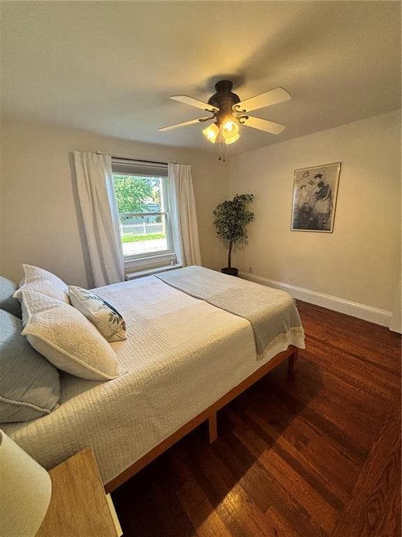 Single Family Residence at 56 Chesterfield Avenue, Warwick, photo 11 of 15