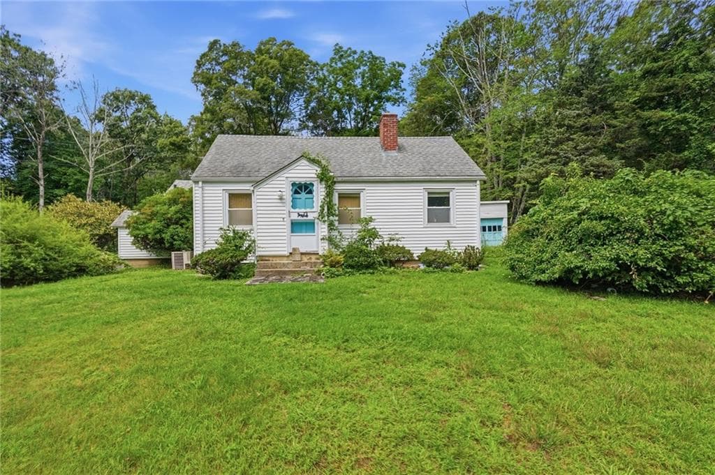 Single Family Residence at 1639 South County Trail, East Greenwich, photo 2 of 47