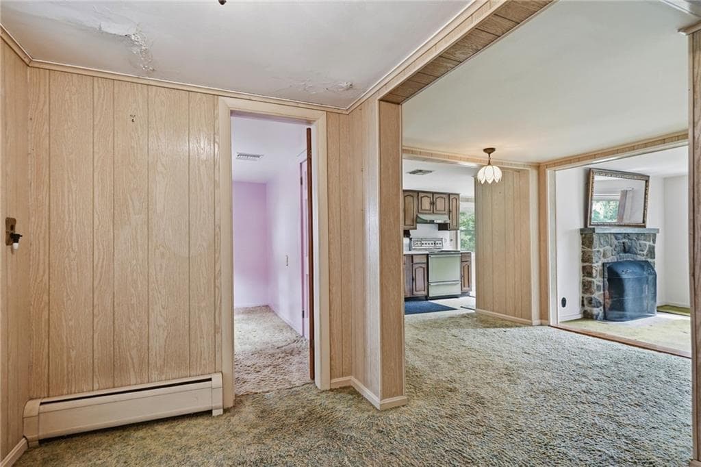 Single Family Residence at 1639 South County Trail, East Greenwich, photo 22 of 47