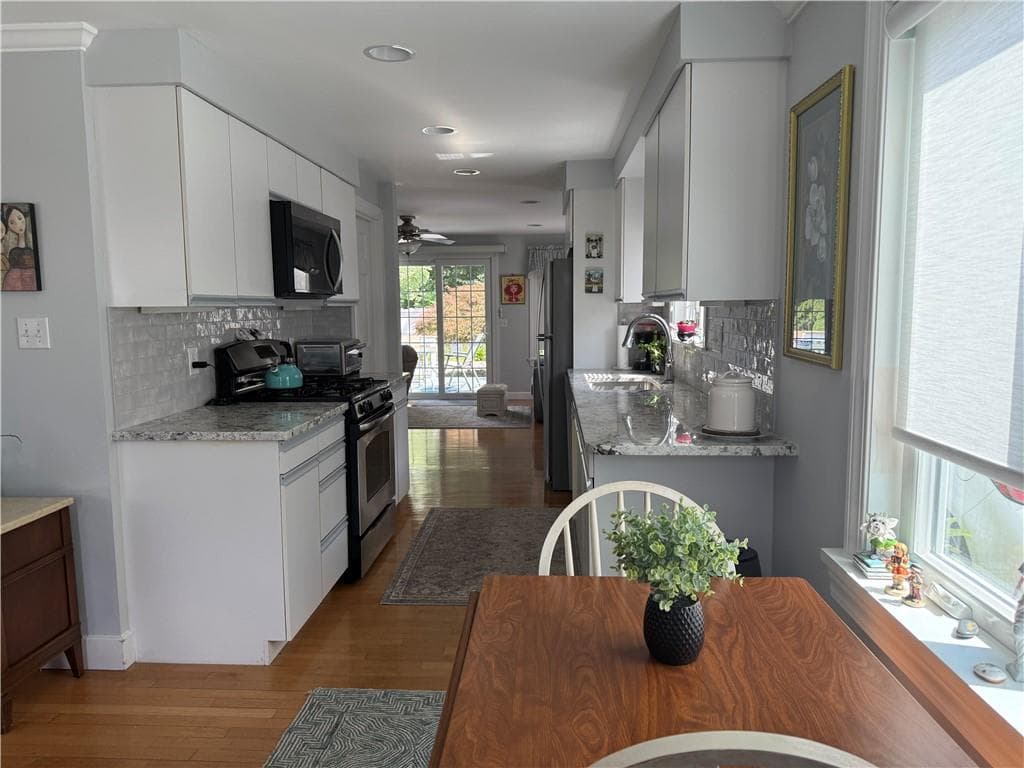 Single Family Residence at 88 TERRACE Ave Avenue E, East Providence, photo 9 of 39