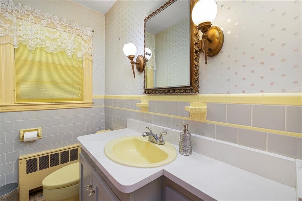 Single Family Residence at 78 Rice Avenue, East Providence, photo 21 of 50