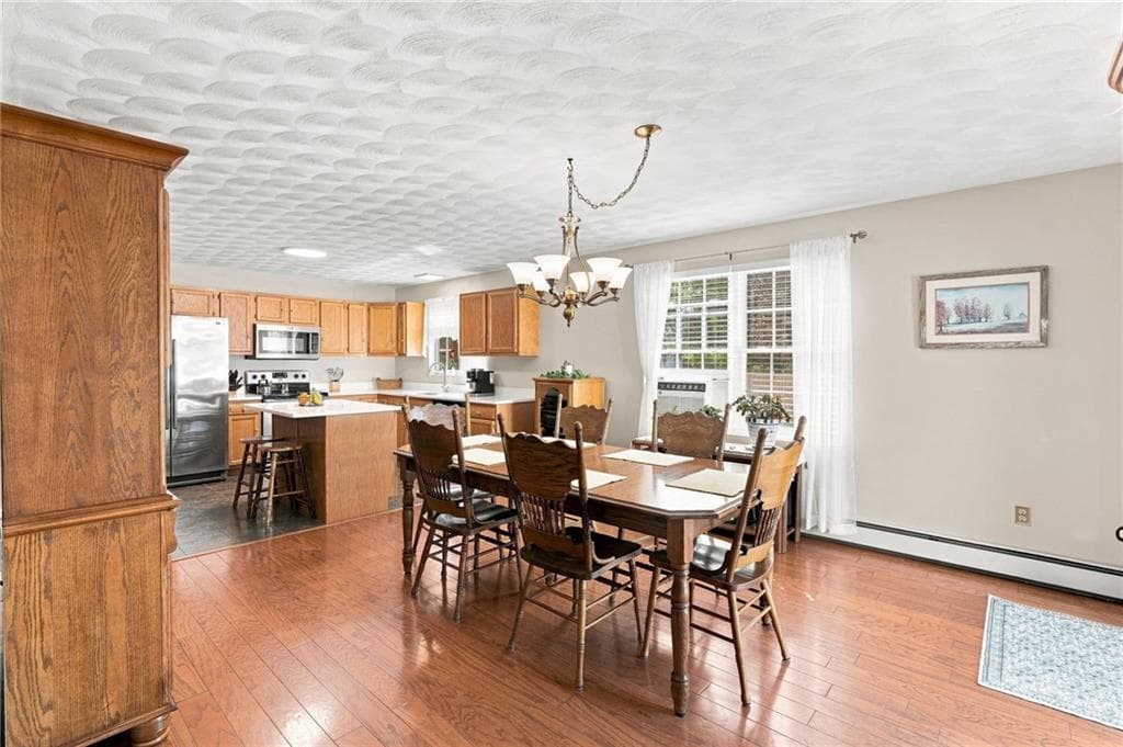 Single Family Residence at 101 Kingstown Road, Richmond, photo 16 of 50