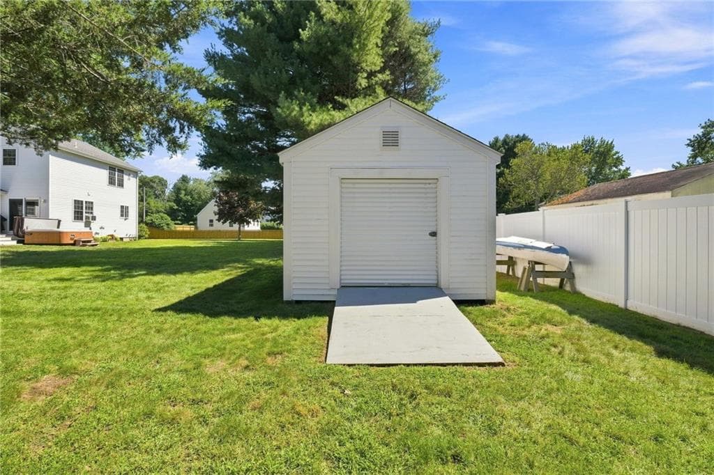 Single Family Residence at 101 Kingstown Road, Richmond, photo 41 of 50