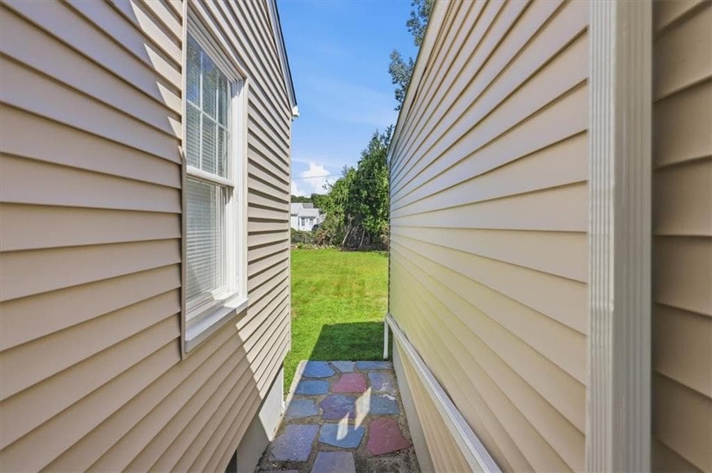 Single Family Residence at 59 Newbury Avenue, Woonsocket, photo 8 of 49