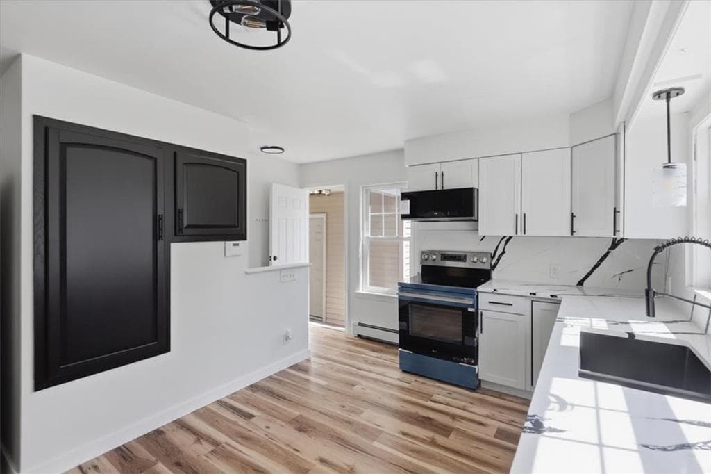Single Family Residence at 59 Newbury Avenue, Woonsocket, photo 25 of 49
