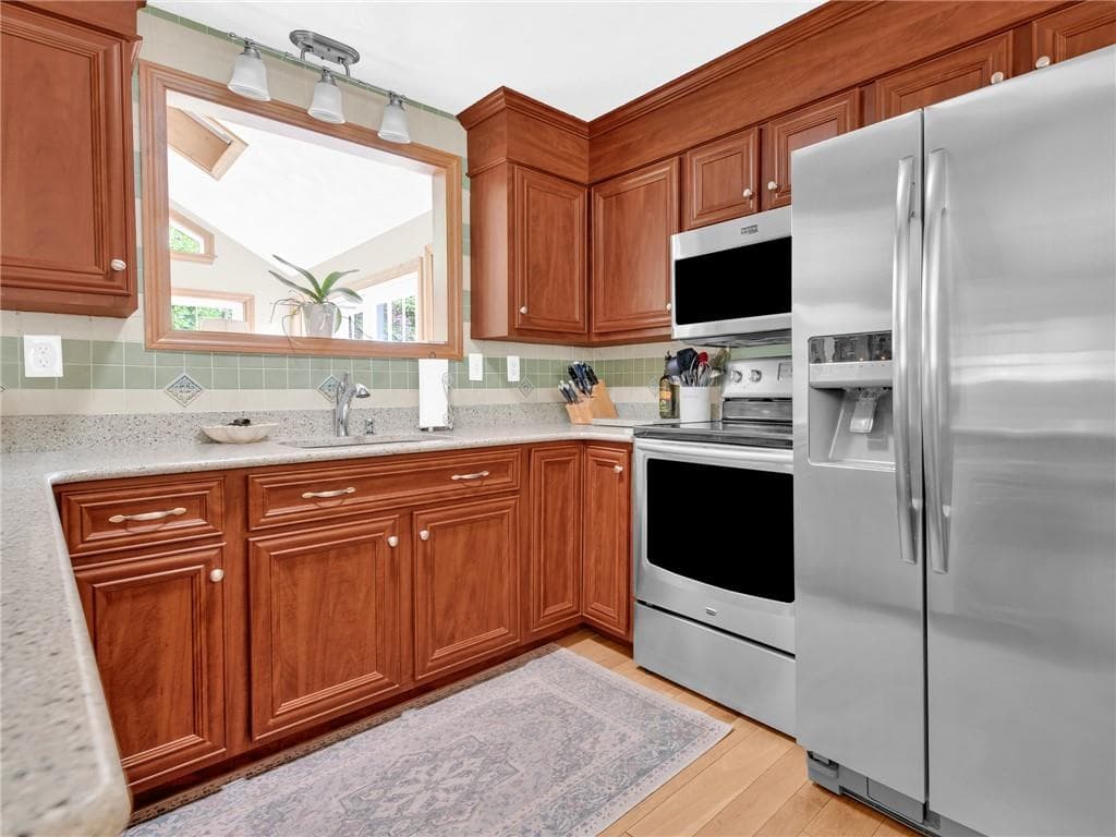 Single Family Residence at 285 Joslin Road, Burrillville, photo 13 of 41