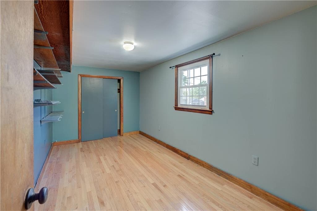 Single Family Residence at 343 Turner Road, Middletown, photo 12 of 38