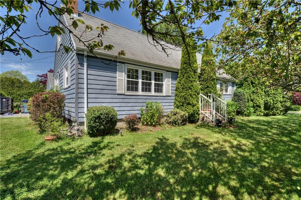 Single Family Residence at 343 Turner Road, Middletown, photo 33 of 38