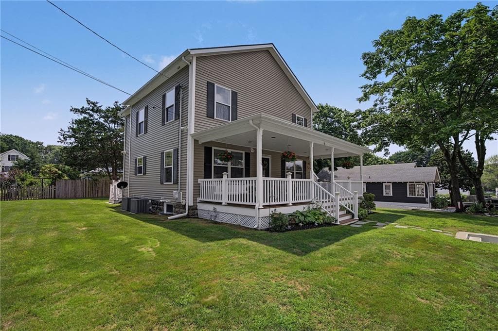 Single Family Residence at 81 Rogers Avenue, Barrington, photo 3 of 50