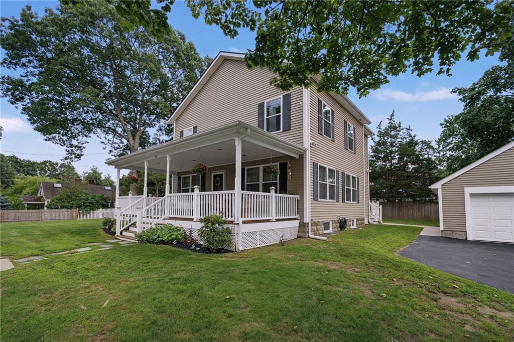 Single Family Residence at 81 Rogers Avenue, Barrington, photo 4 of 50