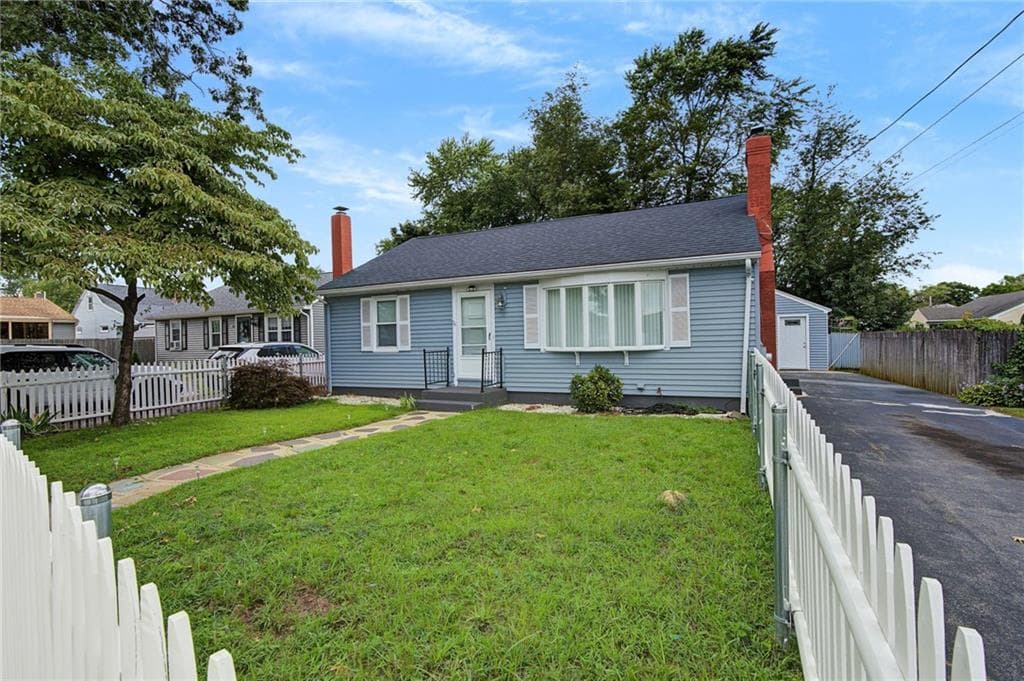 Single Family Residence at 15 Don Court, Pawtucket, photo 34 of 37