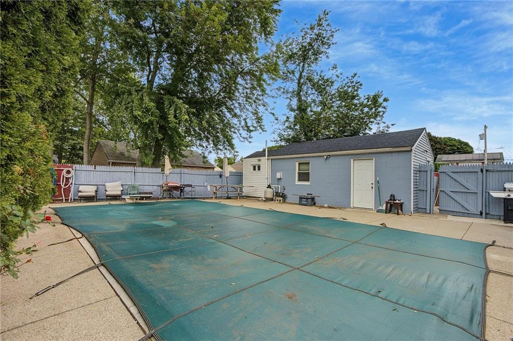 Single Family Residence at 15 Don Court, Pawtucket, photo 29 of 37