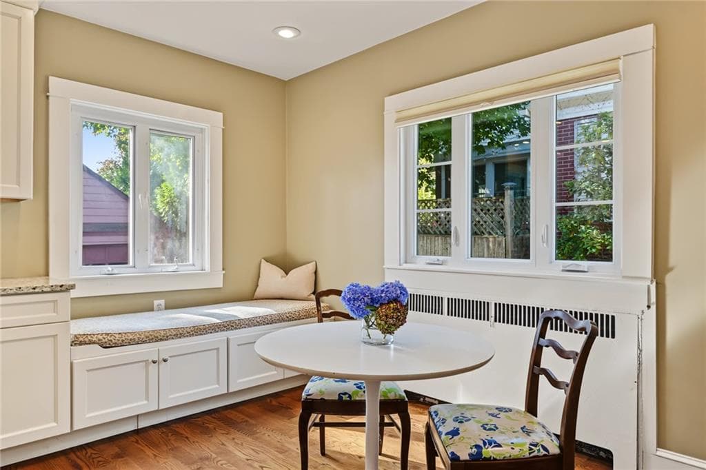 Single Family Residence at 49 Laurel Avenue, Providence, photo 12 of 45