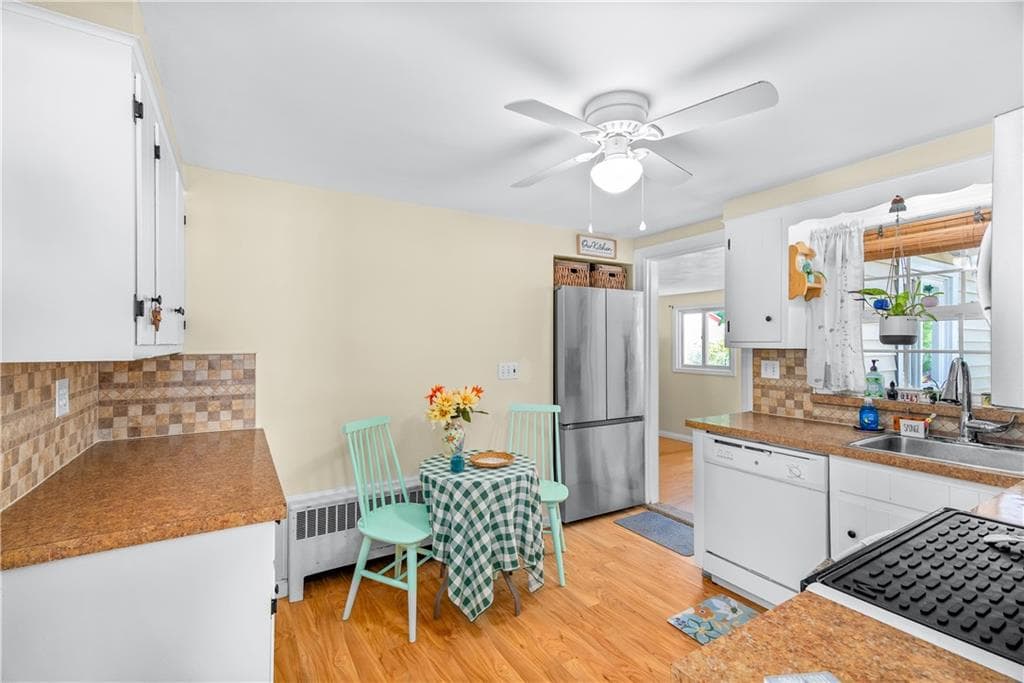 Single Family Residence at 30 Beacon Circle, Cranston, photo 7 of 49