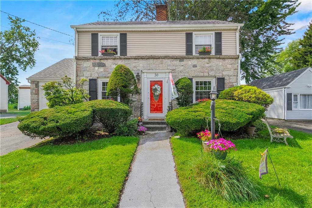 30 Beacon Circle