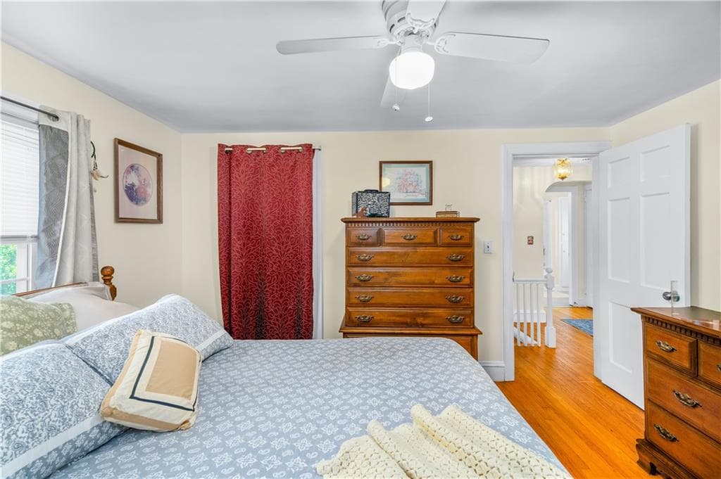 Single Family Residence at 30 Beacon Circle, Cranston, photo 24 of 49