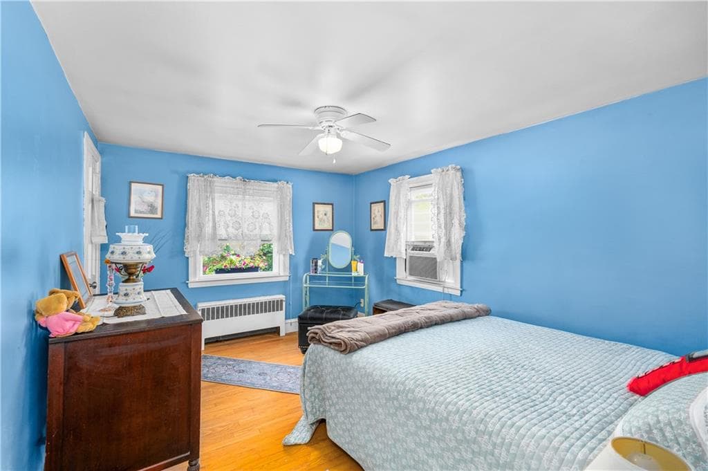 Single Family Residence at 30 Beacon Circle, Cranston, photo 33 of 49