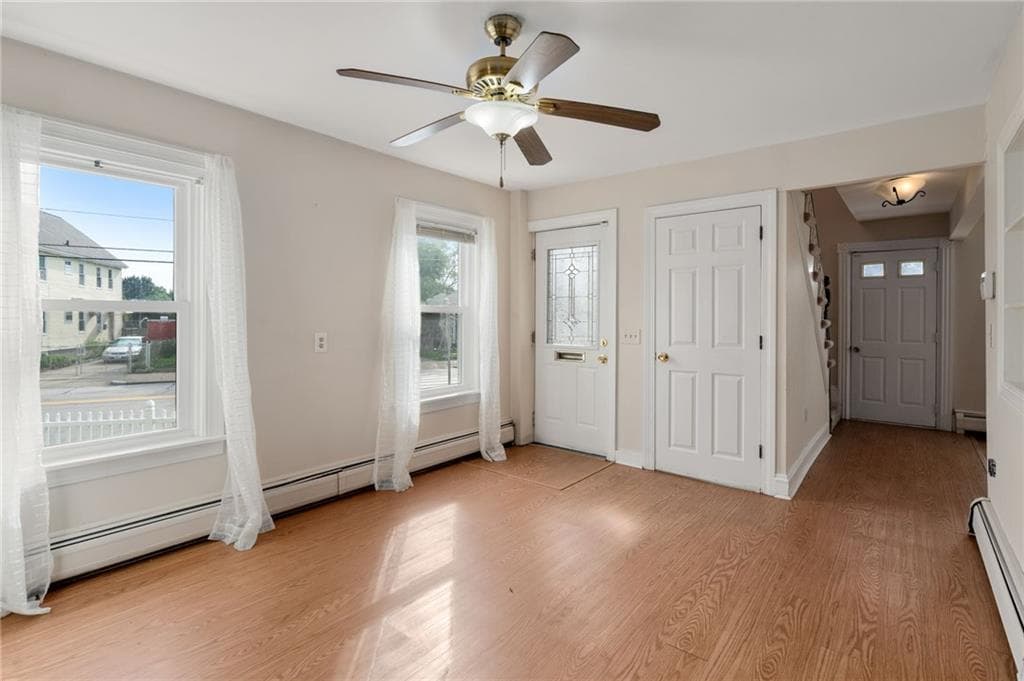 Condominium at 180 Beechwood Avenue UNIT 3, Pawtucket, photo 3 of 18