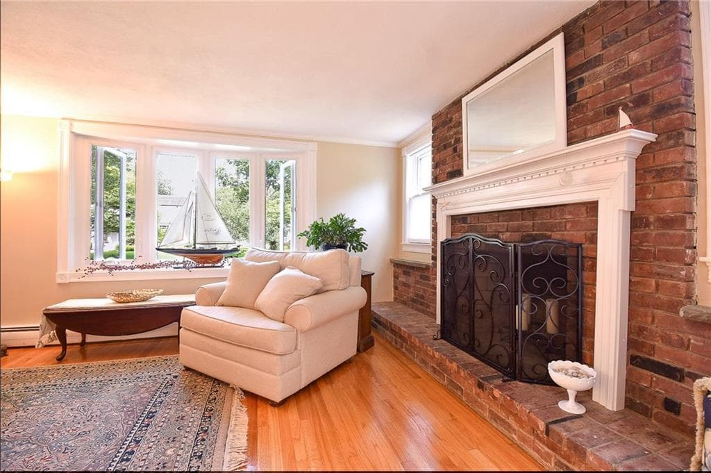 Single Family Residence at 47 Shady Cove Road, North Kingstown, photo 17 of 50