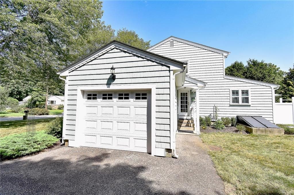 Single Family Residence at 47 Shady Cove Road, North Kingstown, photo 43 of 50