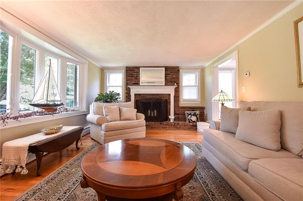 Single Family Residence at 47 Shady Cove Road, North Kingstown, photo 16 of 50