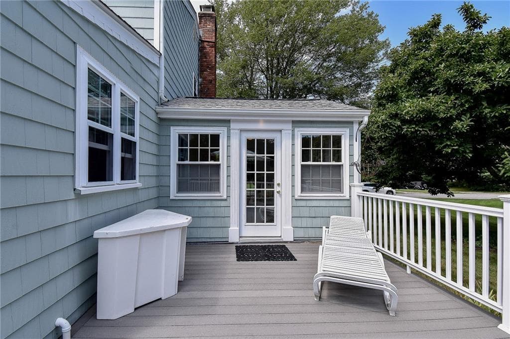 Single Family Residence at 47 Shady Cove Road, North Kingstown, photo 9 of 50