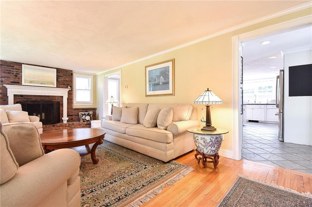 Single Family Residence at 47 Shady Cove Road, North Kingstown, photo 15 of 50
